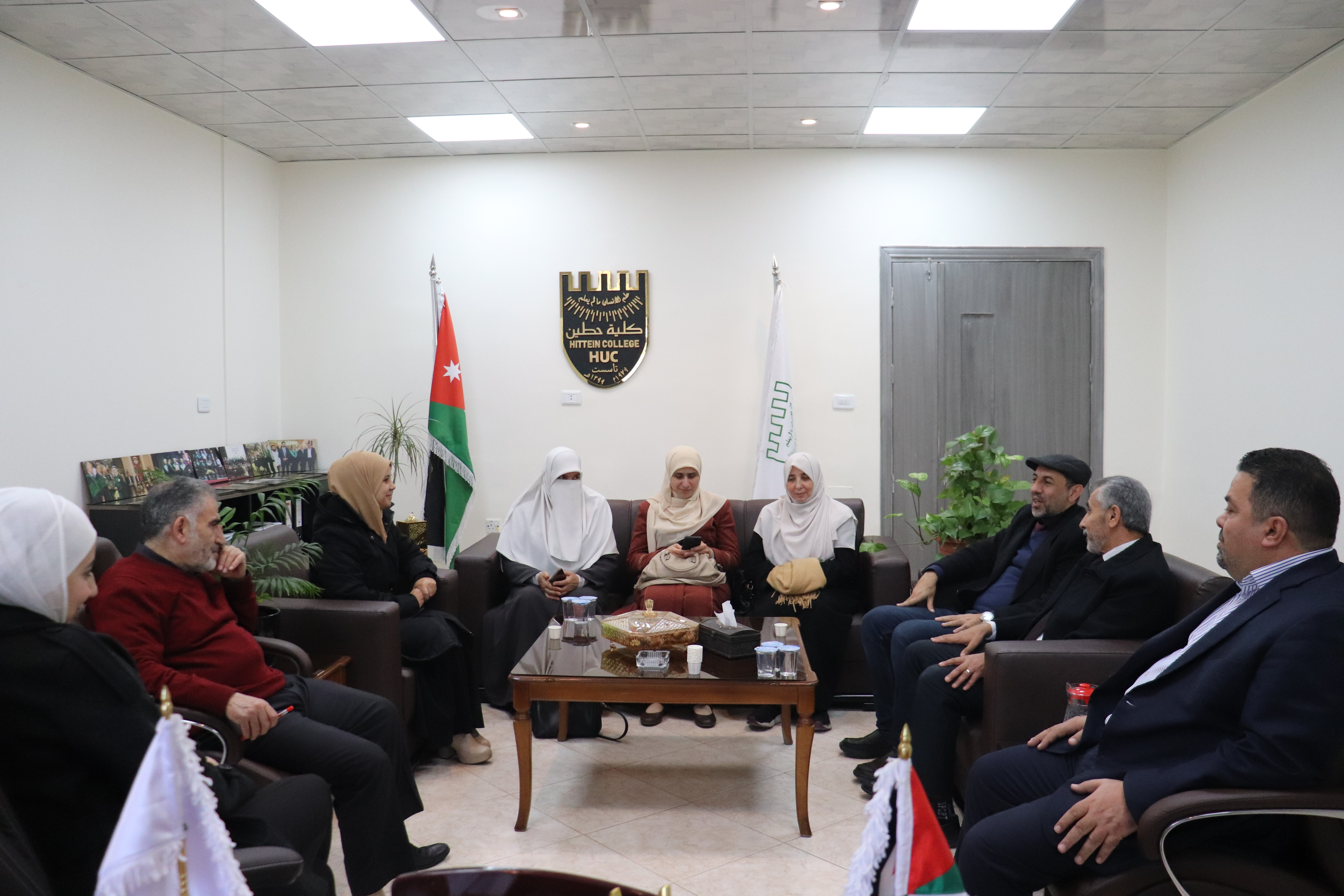 كلية حطين تلتقي وفداً من مدارس اكاديمية الاحتراف