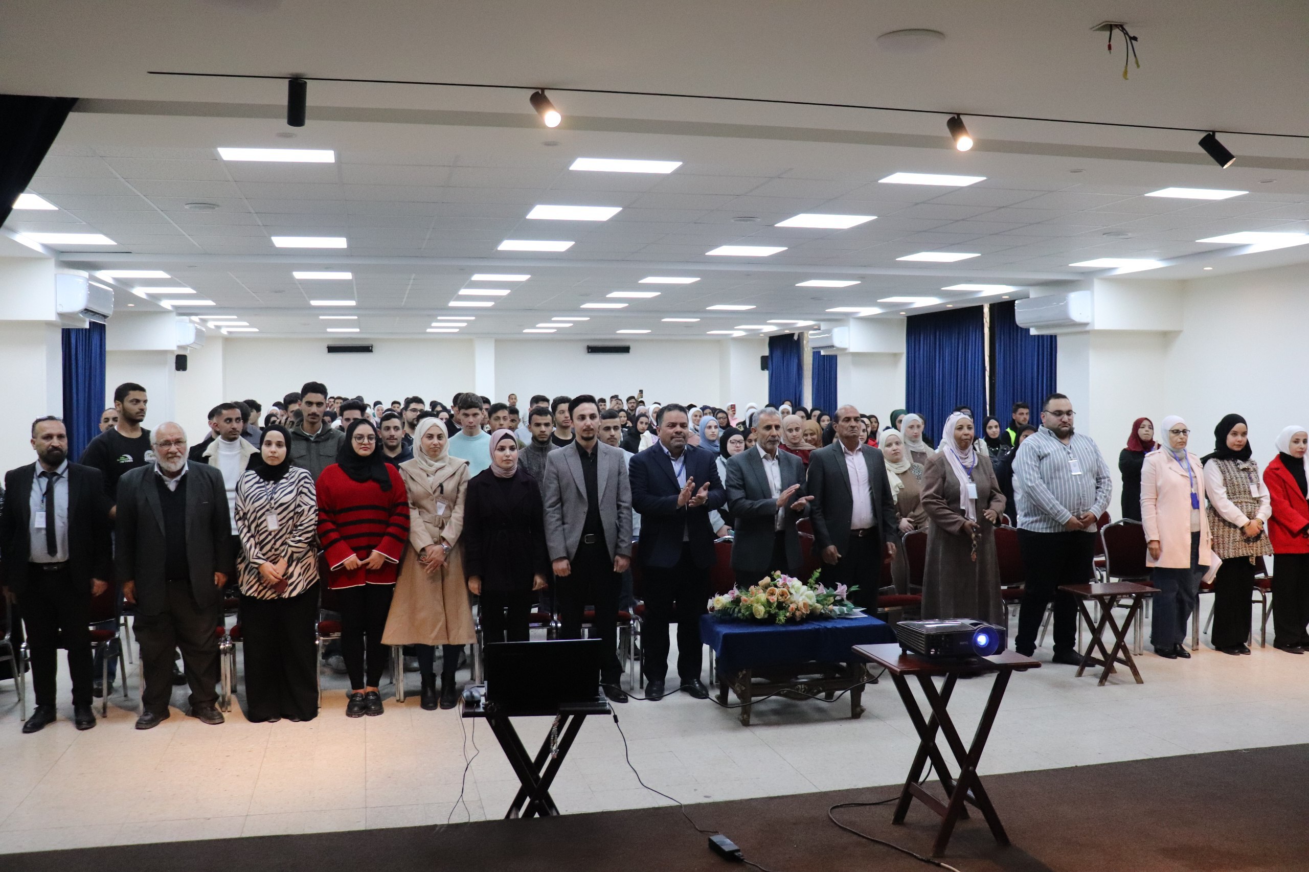 نظمت عمادة كلية حطين لقاءً ترحيبياً بالطلبة الجدد